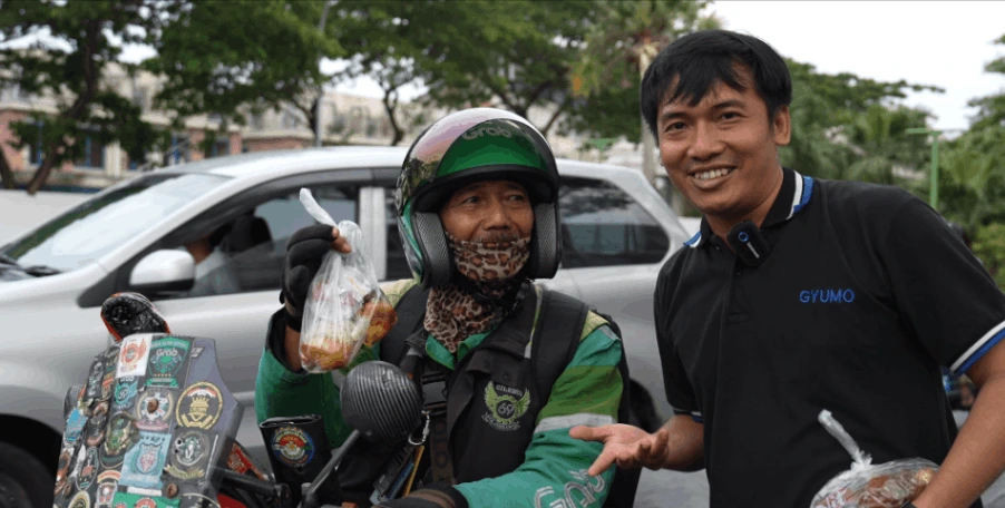 #Ketupat
#Sari Kurma
#Gorengan